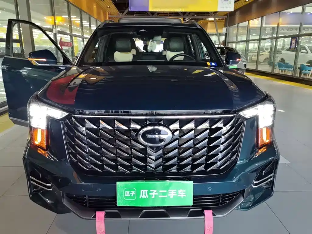 GAC Trumpchi GS8 Navigator Series 2.0 TGDI 2 WD Distinguished (7-seat)