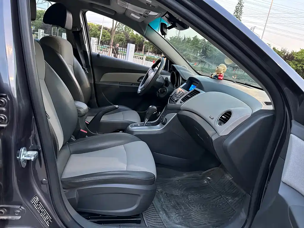 Cruze 科鲁兹 2009款 1.6 L SL AT