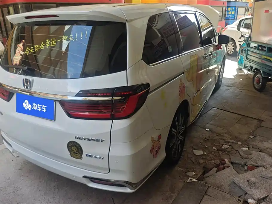 Odyssey 2.0 L e:HEV Sharp· Smart Enjoyment