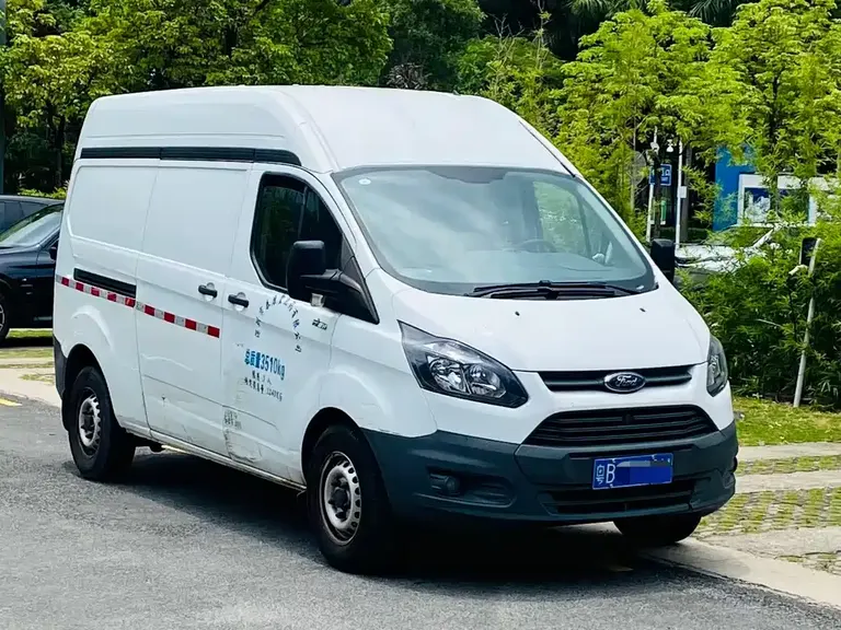 Ford Transit 全顺 2019款 2.0 T柴油厢式运输车中轴中顶3座国VI