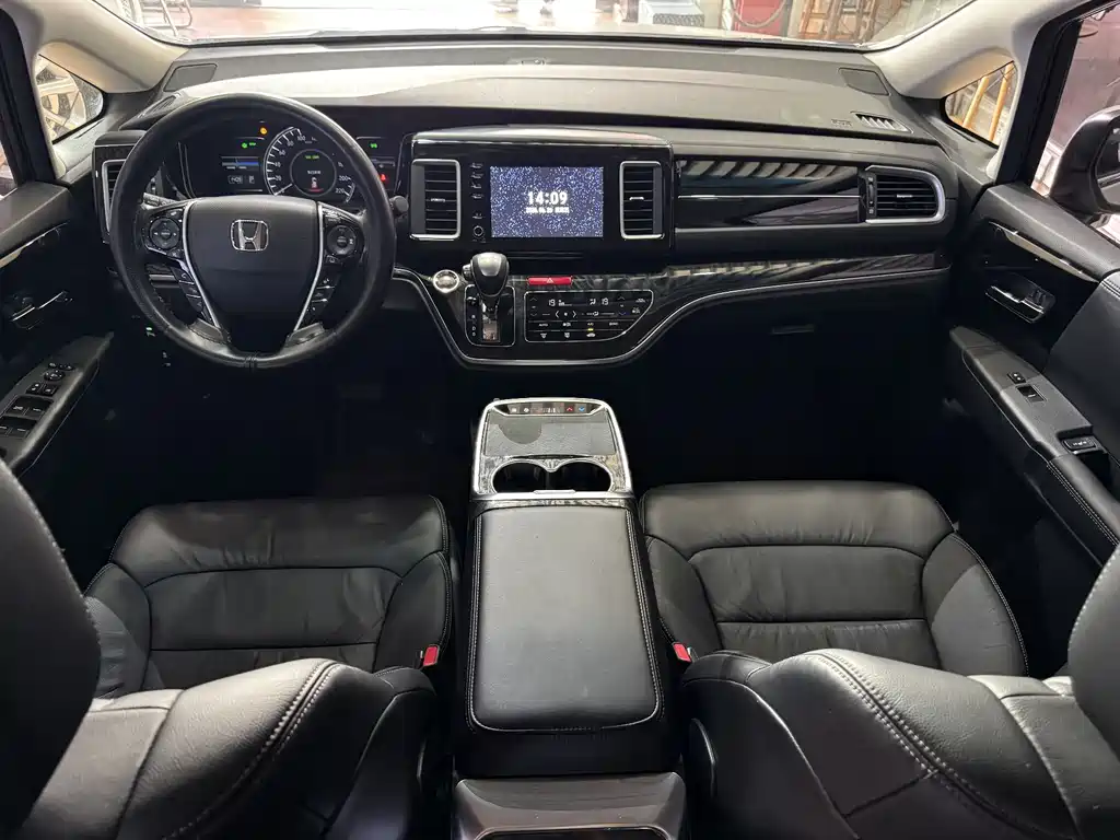 Elysion 2.0 L Hybrid Luxury