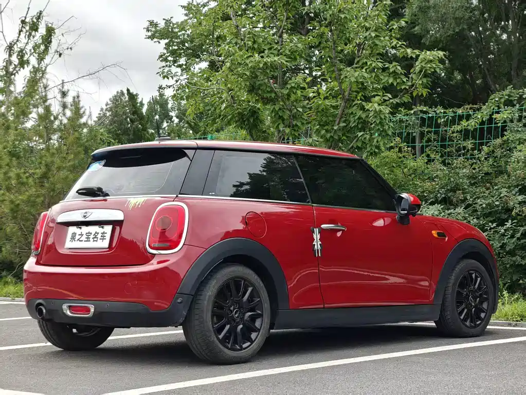 MINI 1.2 T ONE Pioneer