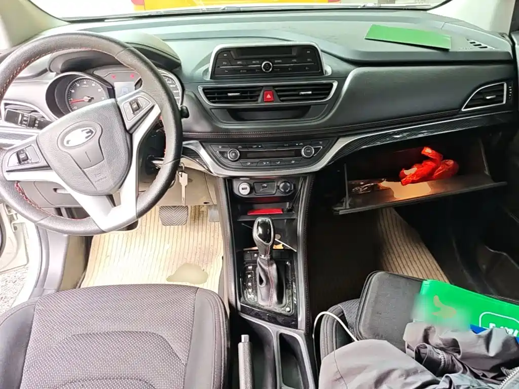 Refine S3 瑞风S3 2017款 1.6 L CVT豪华型