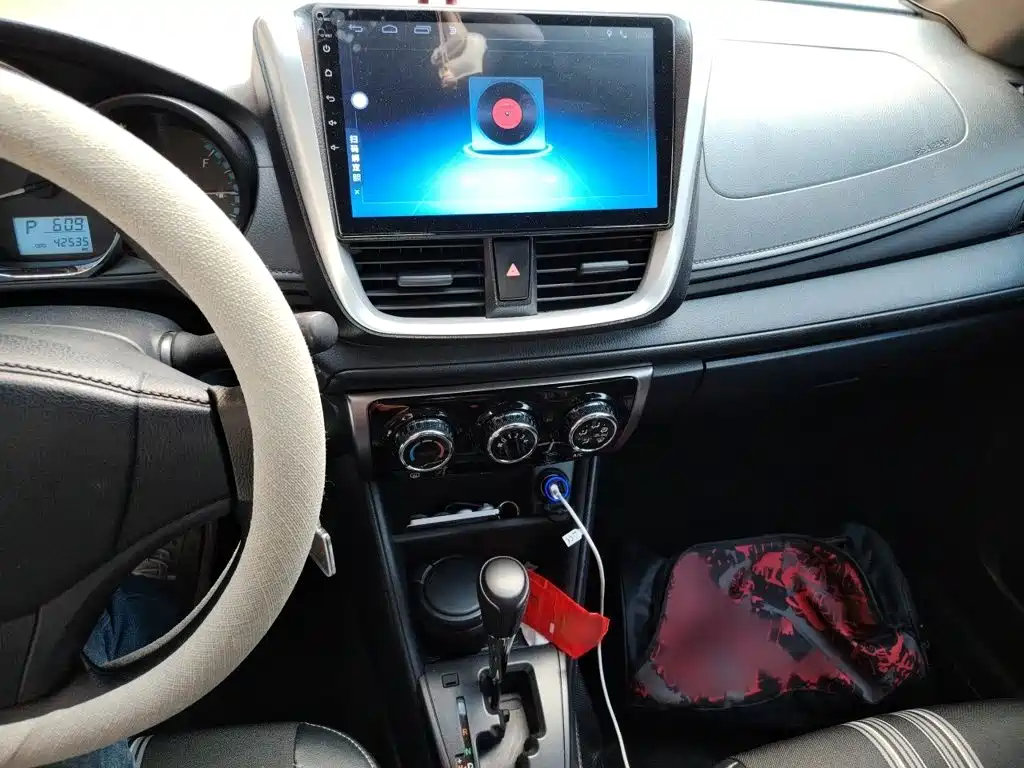 YARiS L Zhixuan 1.5 E CVT Charm Motion CN-VI