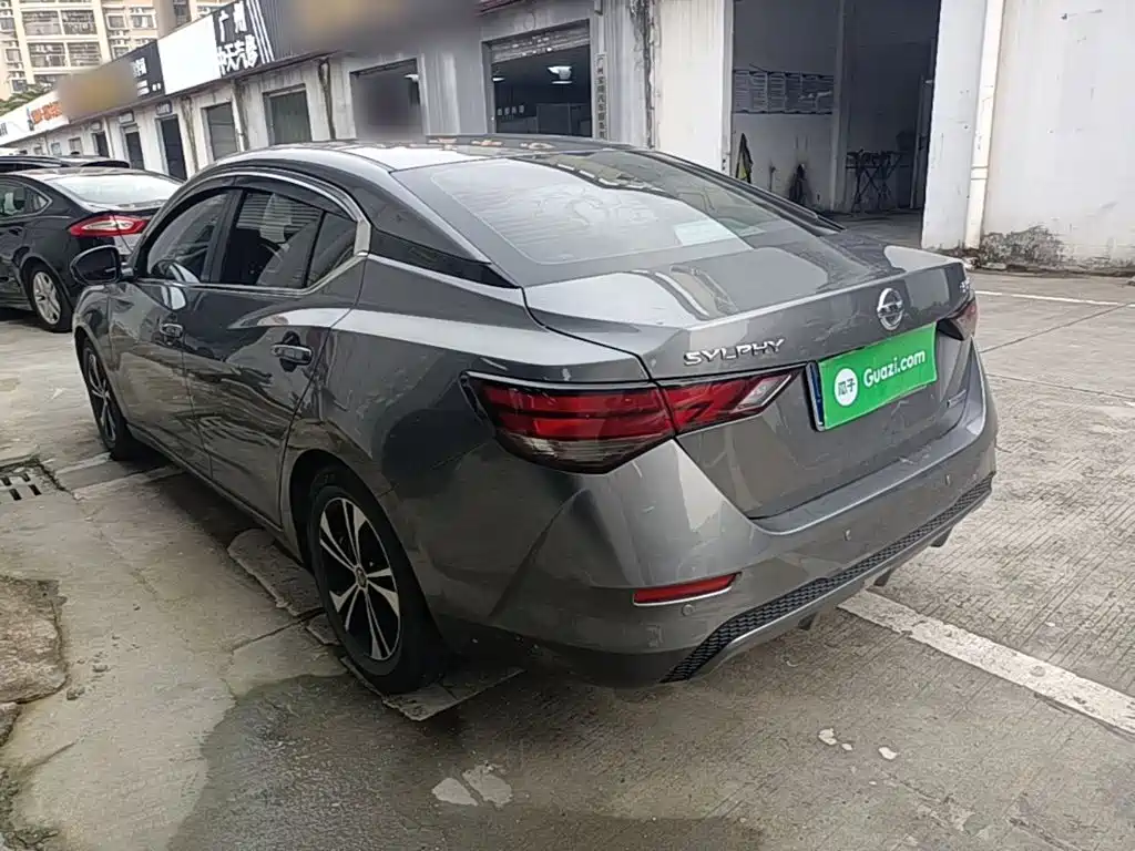 Sylphy Facelift 1.6 L XL CVT Joy