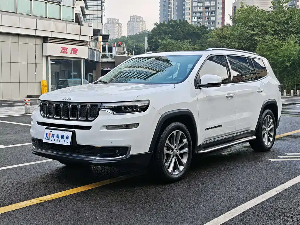 Commander 2.0 T 4 WD Premium Enjoyment CN-V