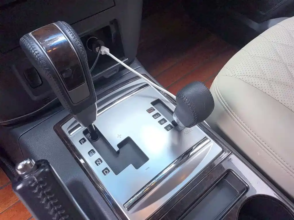 Pajero (Import) 帕杰罗进口 2020款 3.0 L 自动尊贵版