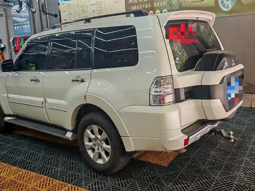 Pajero (Import) 帕杰罗进口 2020款 3.0 L 自动尊贵版
