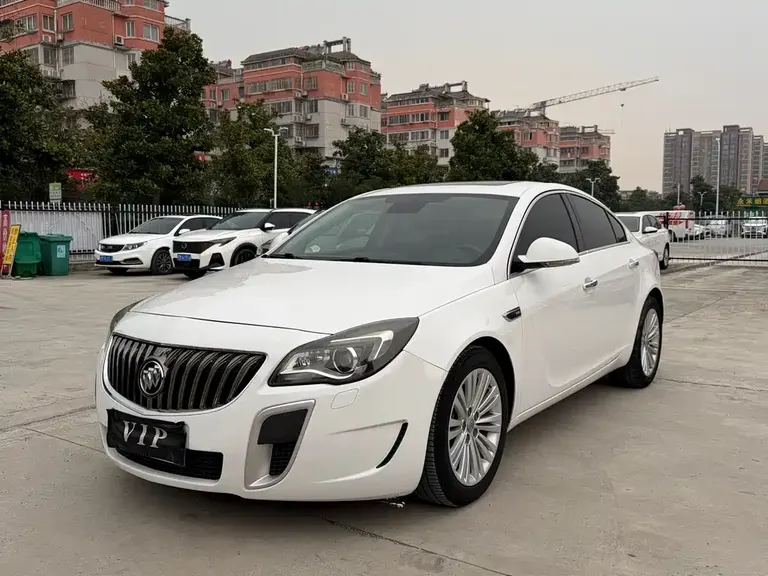 Buick Regal GS 2.0 T Grand Passion Sport