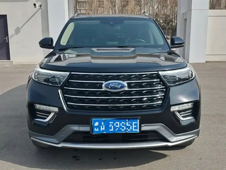 Ford Explorer EcoBoost 285 4 WD Style 7-seat