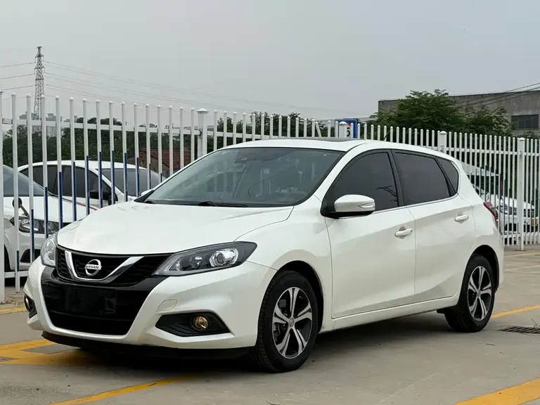 Nissan Tiida 1.6 L CVT Smart Enjoyment CN-VI
