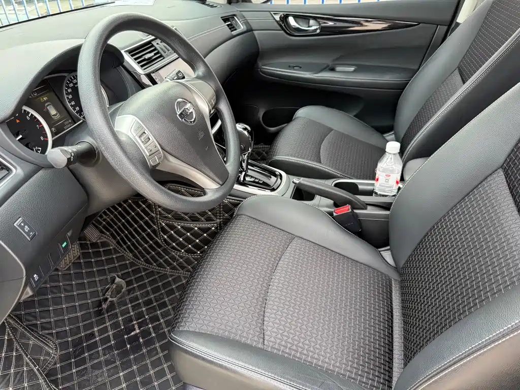 Tiida 1.6 L CVT Smart Enjoyment CN-VI