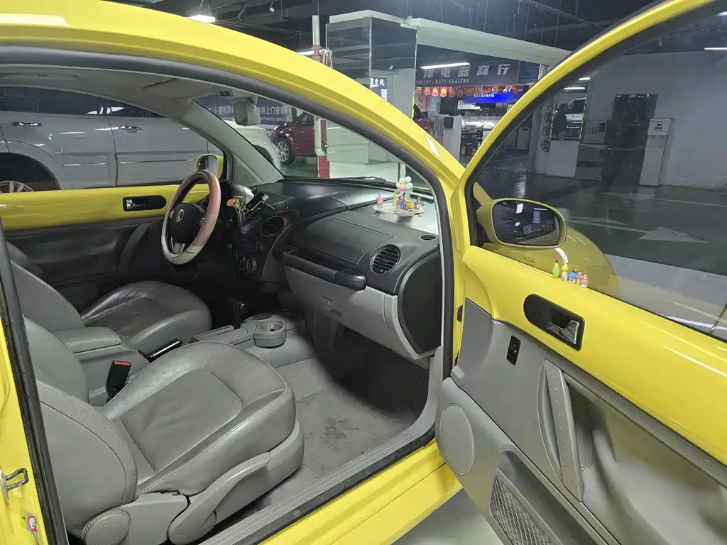 Beetle 1.8 T AT Luxury