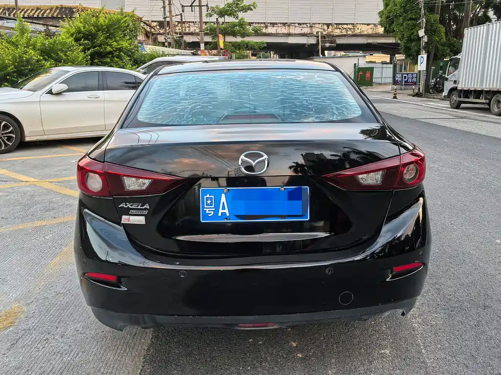 Mazda 3 Axela Sedan 1.5 L Auto Comfort