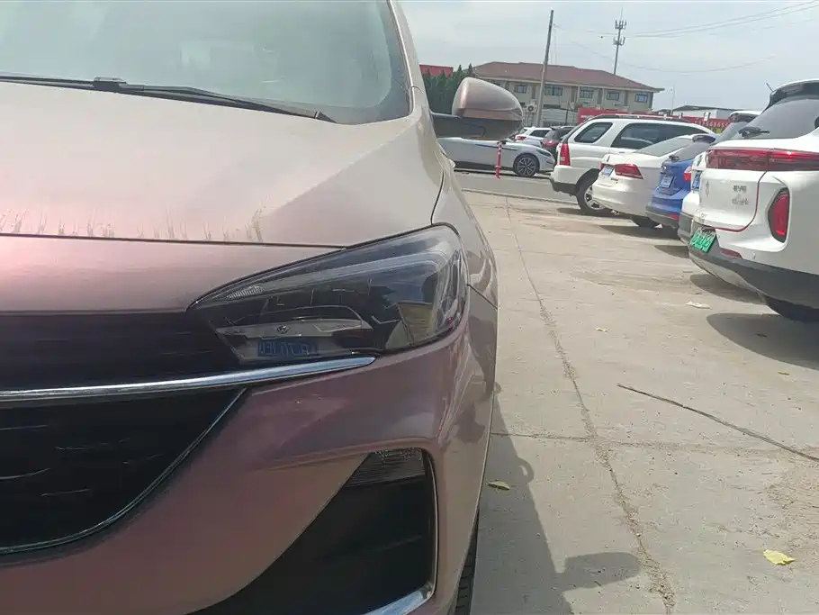 Encore GX 20 T CVT 2 WD Luxury