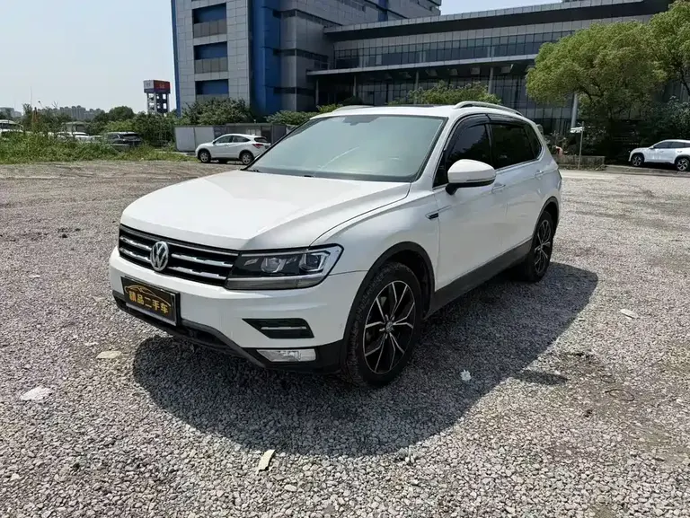 Volkswagen Tiguan L 330 TSI Auto 2 WD Style