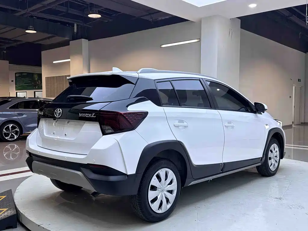 YARiS L Zhixuan Zhixuan X 1.5 L CVT Leading PLUS