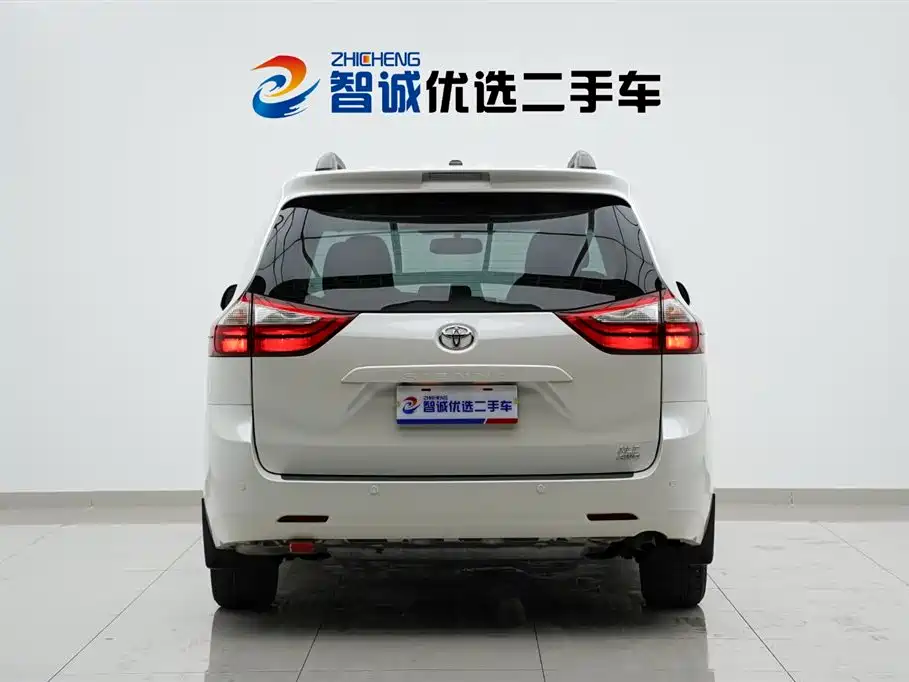 SIENNA 3.5 L 4 WD L
