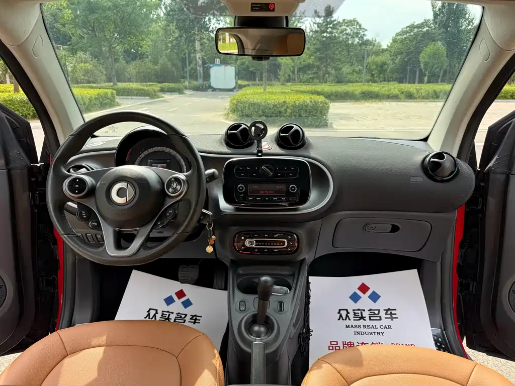 smart fortwo 0.9 T 66 kW Hardtop Wind Engine CN-VI