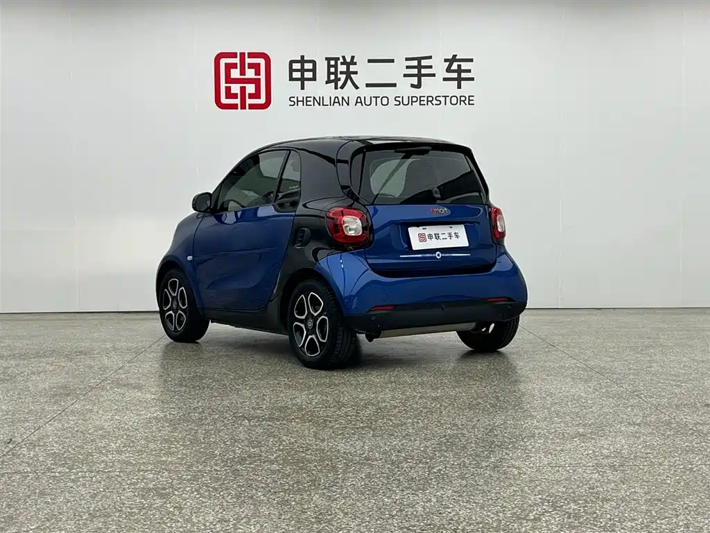 smart fortwo 0.9 T 66 kW Hardtop Motion Engine CN-VI