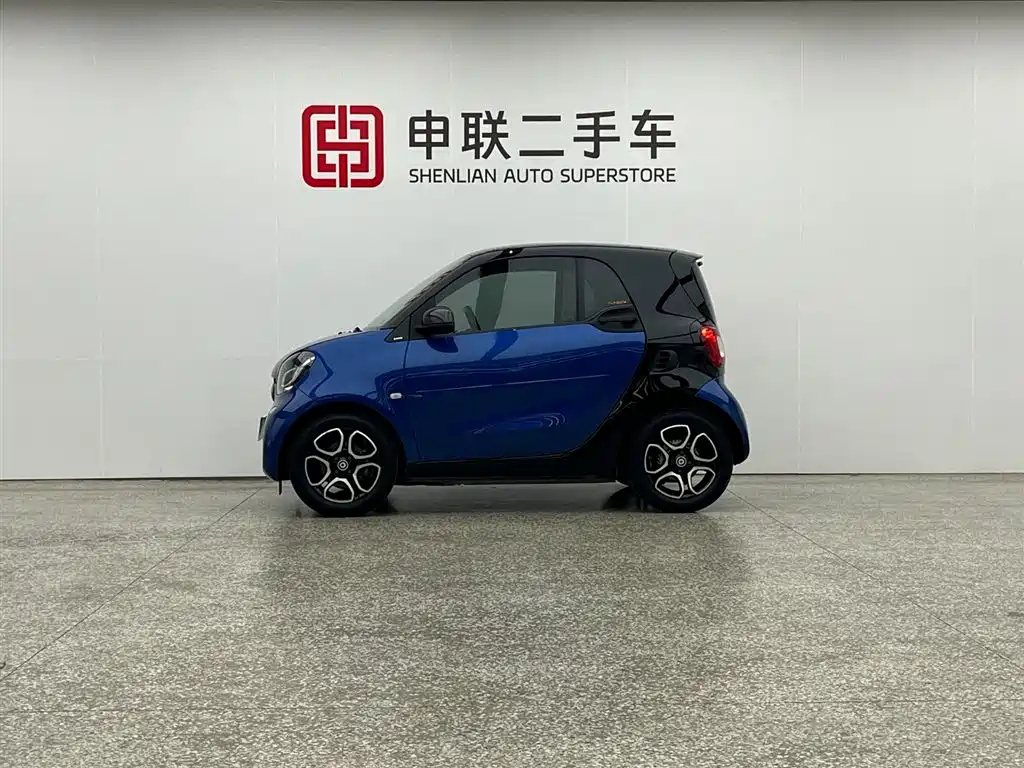 smart fortwo 0.9 T 66 kW Hardtop Motion Engine CN-VI