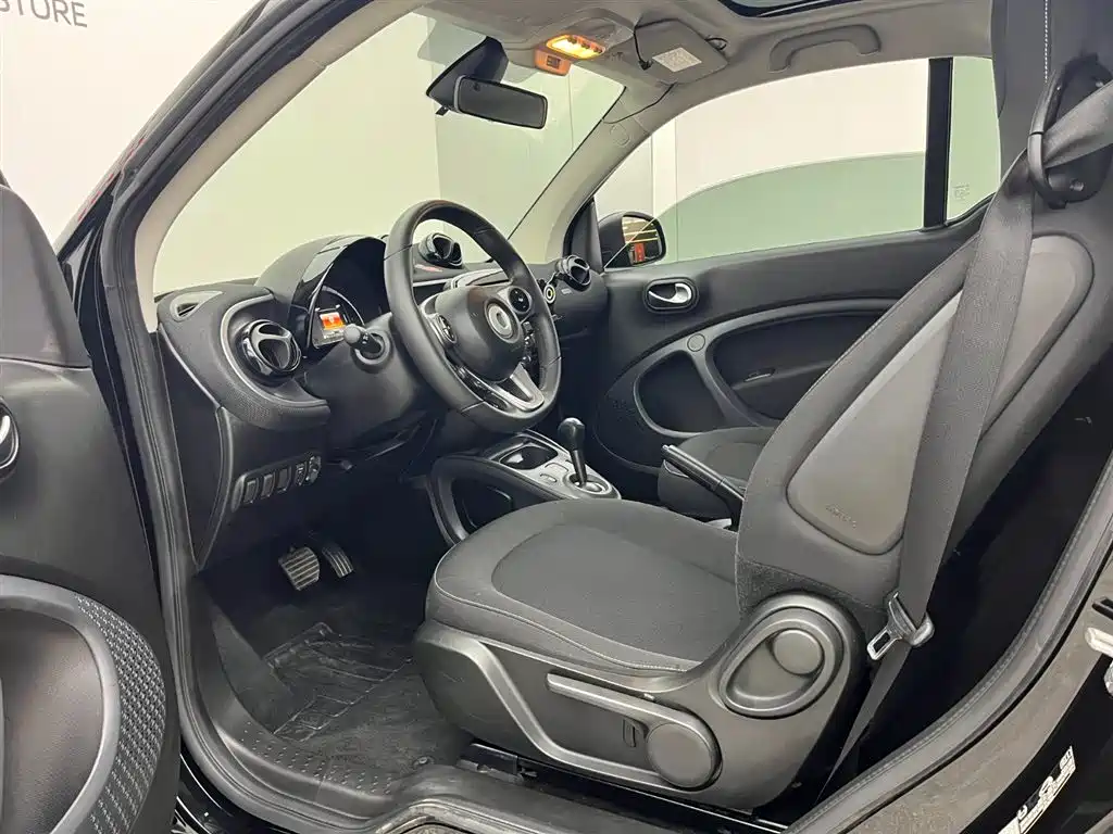 smart fortwo 0.9 T 66 kW Hardtop Motion Engine CN-VI