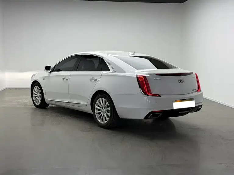 Cadillac XTS 28 T Tech