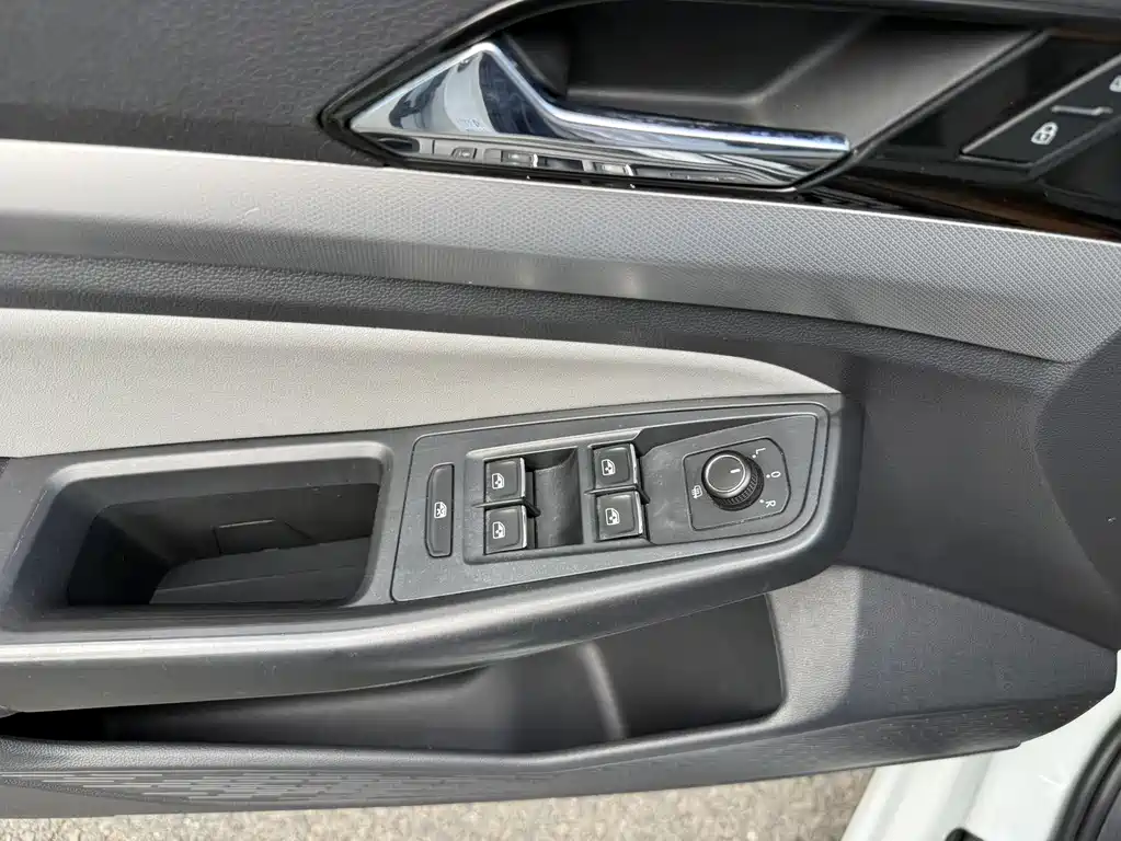 Bora 280 TSI DSG Supreme Travel
