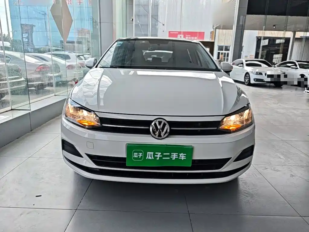 Polo Plus 1.5 L Auto Colorful Tech