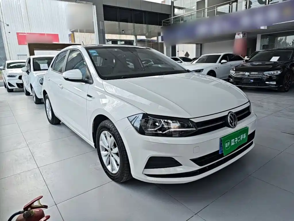 Polo Plus 1.5 L Auto Colorful Tech