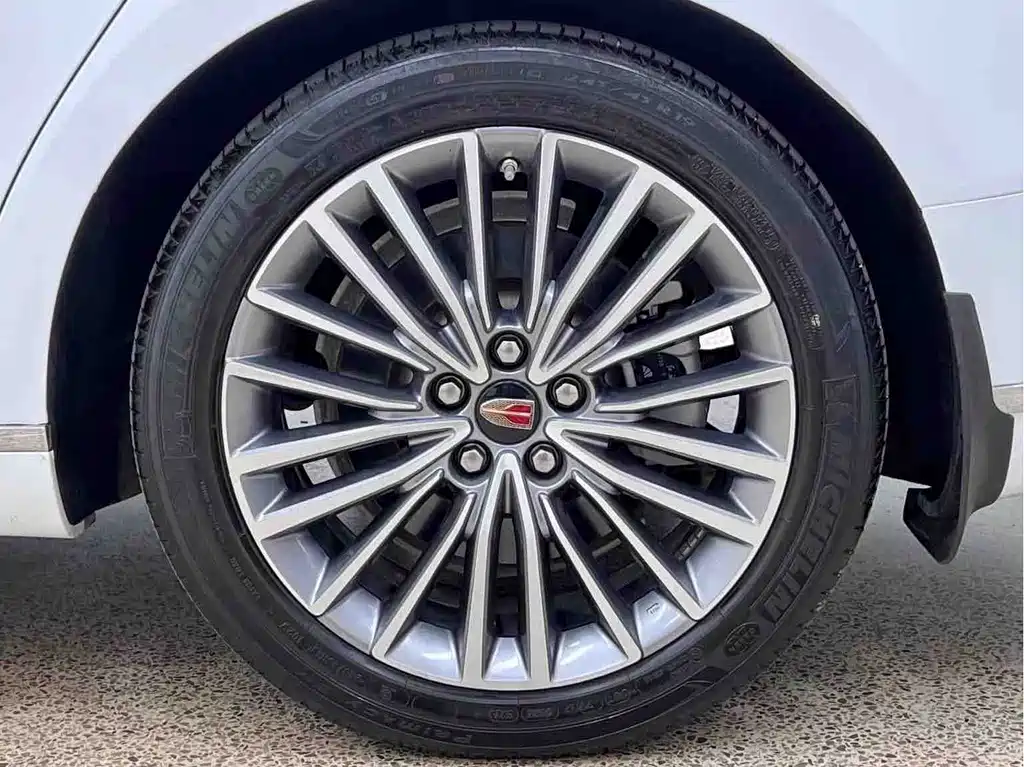 Hongqi H9 2.0 T Connected Flagship Enjoyment