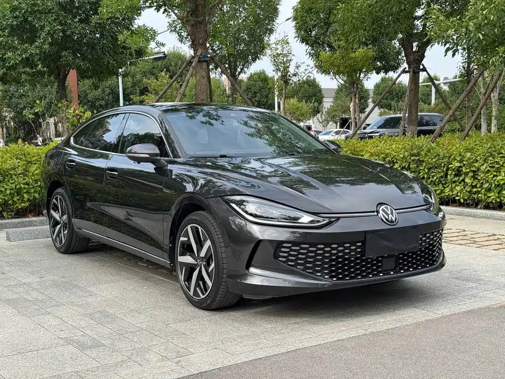 Lamando Lamando L 280 TSI DSG Spicy Cool