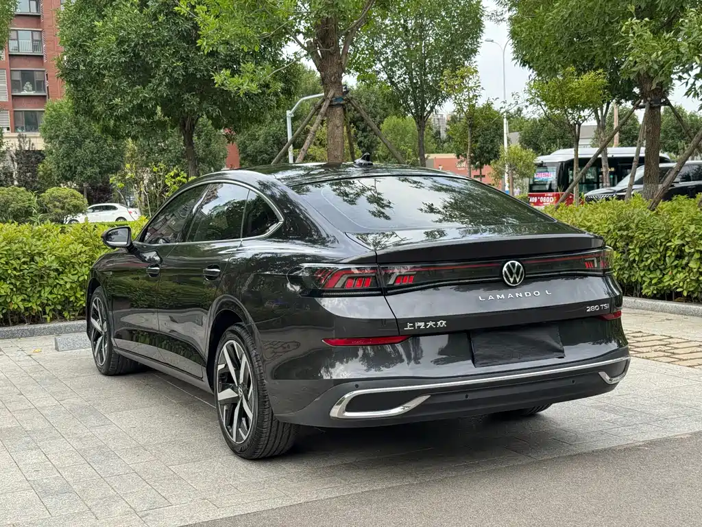 Lamando Lamando L 280 TSI DSG Spicy Cool