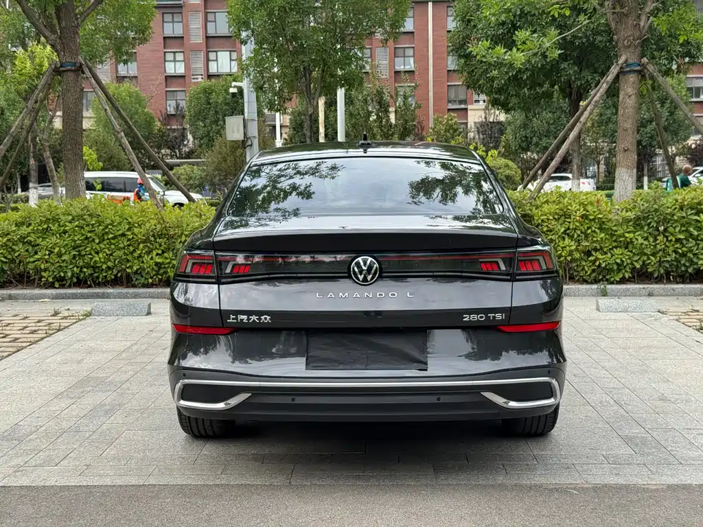Lamando Lamando L 280 TSI DSG Spicy Cool