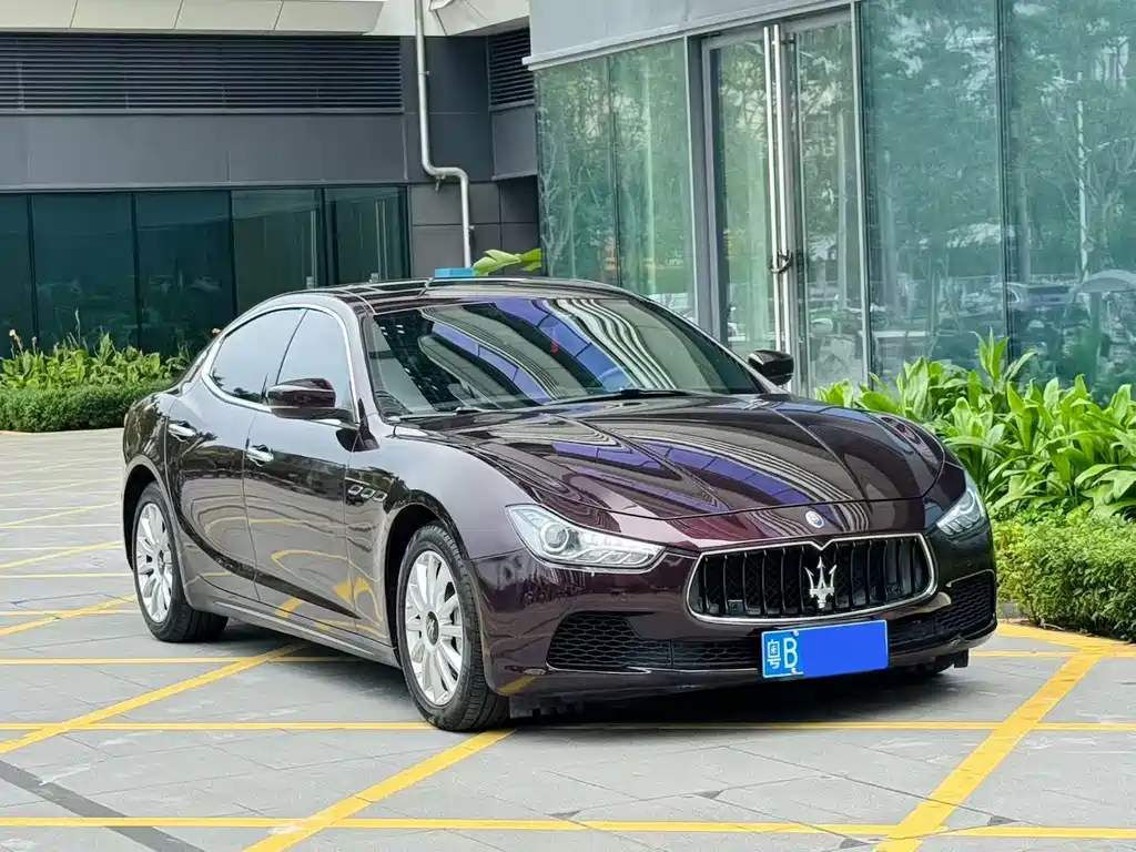 Ghibli 3.0 T Standard