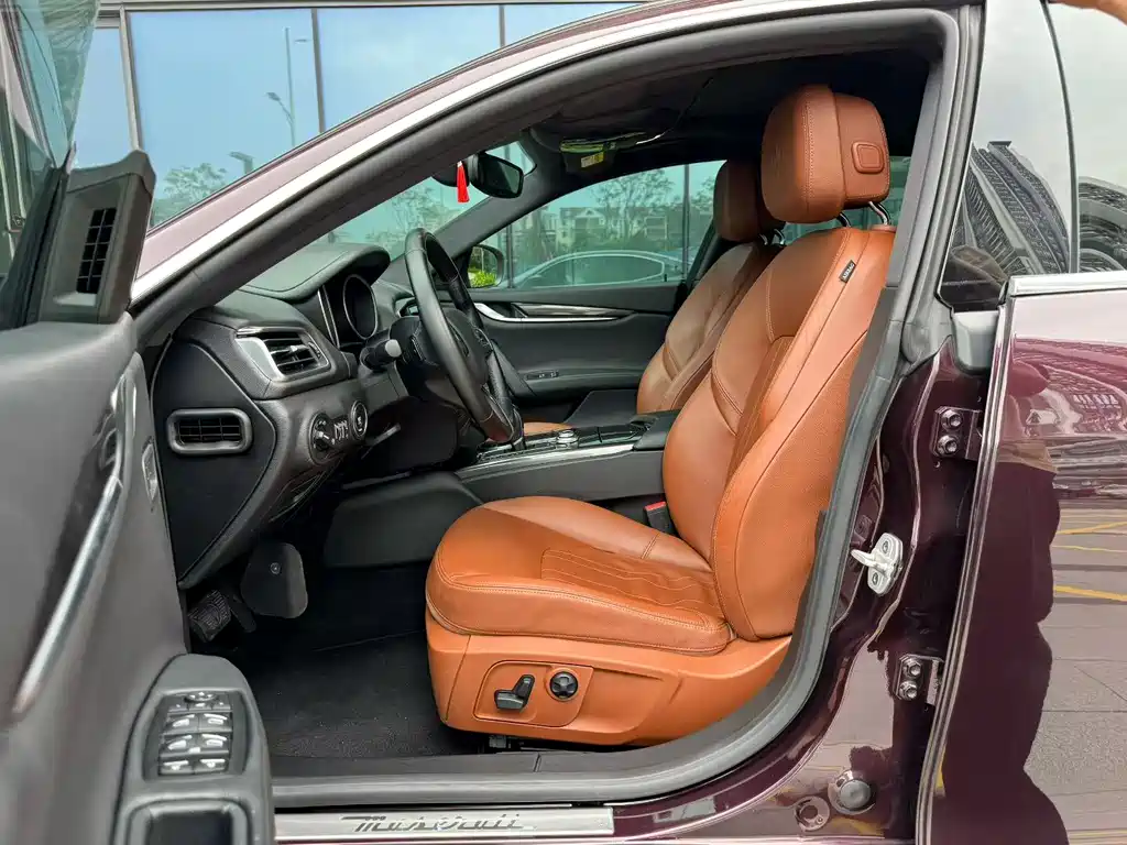 Ghibli 3.0 T Standard