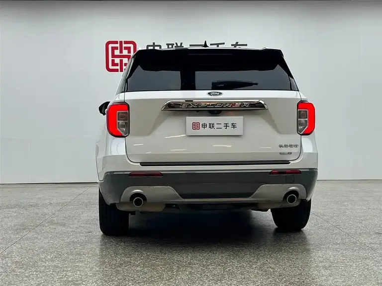 Ford Explorer EcoBoost 285 4 WD Style 6-seat