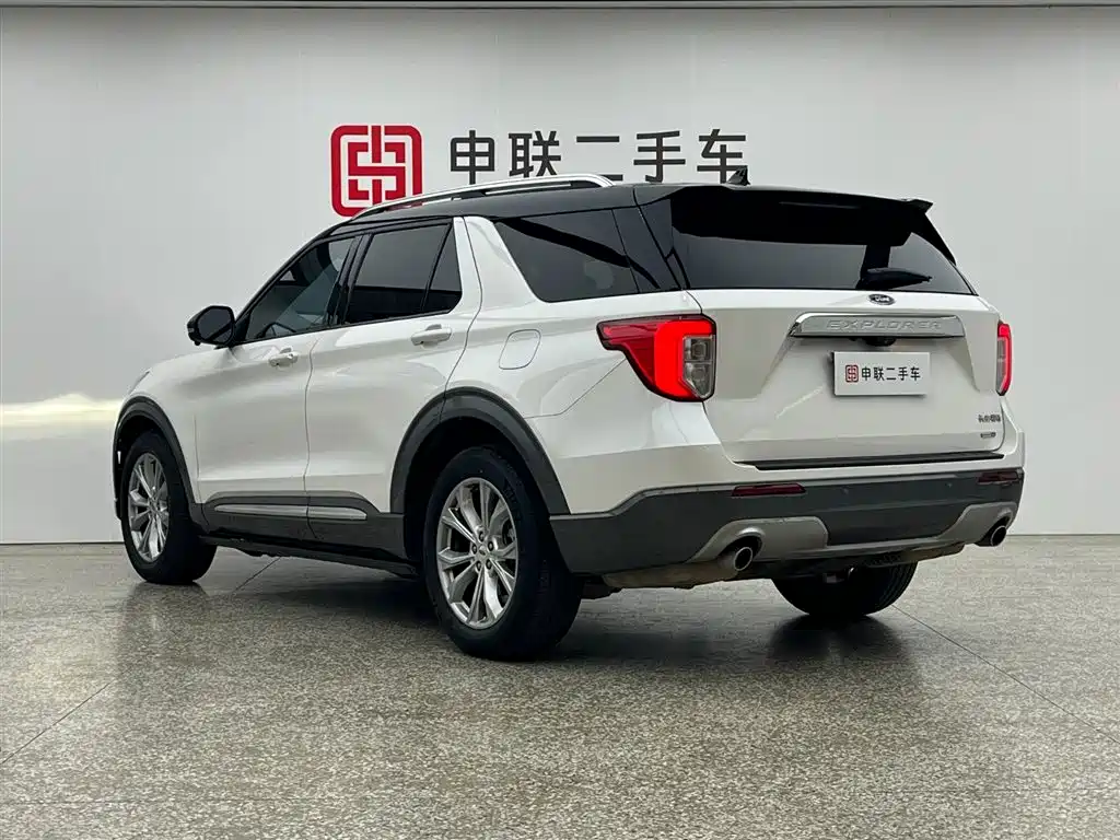 Explorer EcoBoost 285 4 WD Style 6-seat