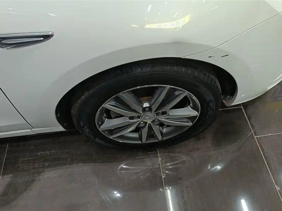 Eado 1.6 L Manual Style