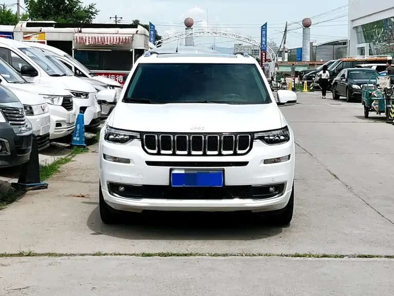 Jeep Grand Commander 大指挥官 2018款 2.0 T 四驱耀享版 国V