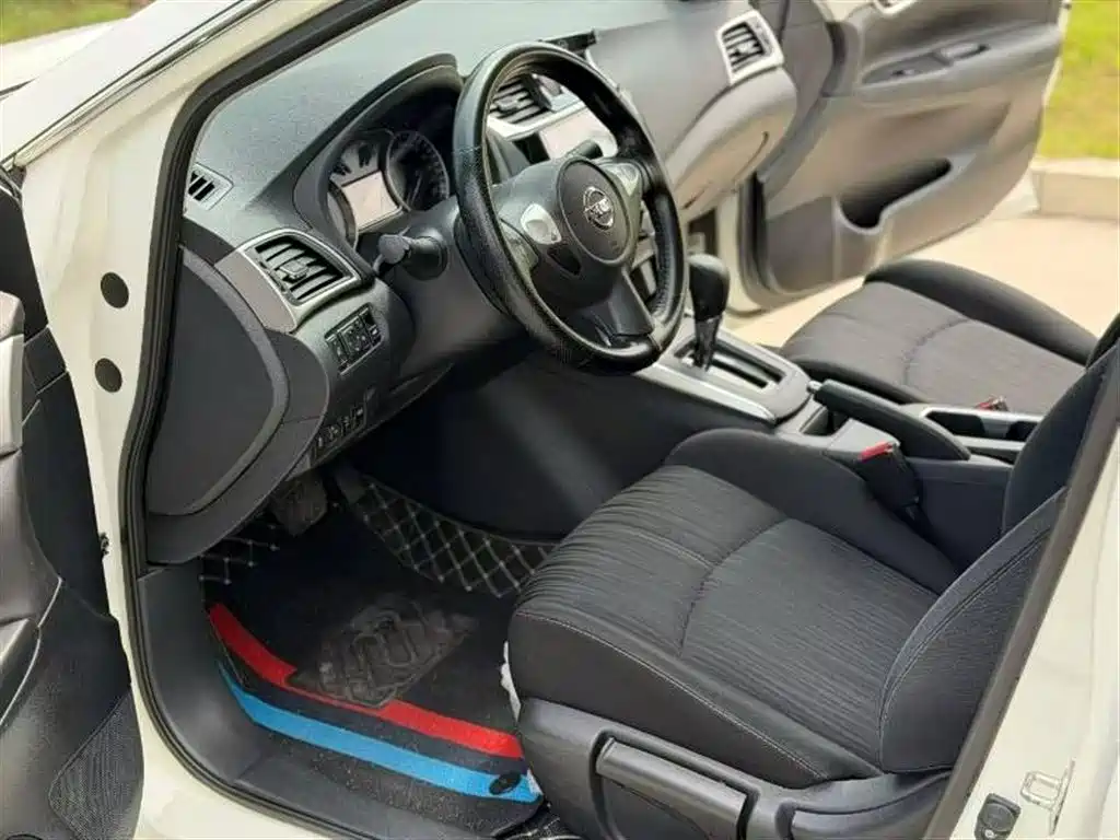 Sylphy Classic 1.6 XE CVT Comfort