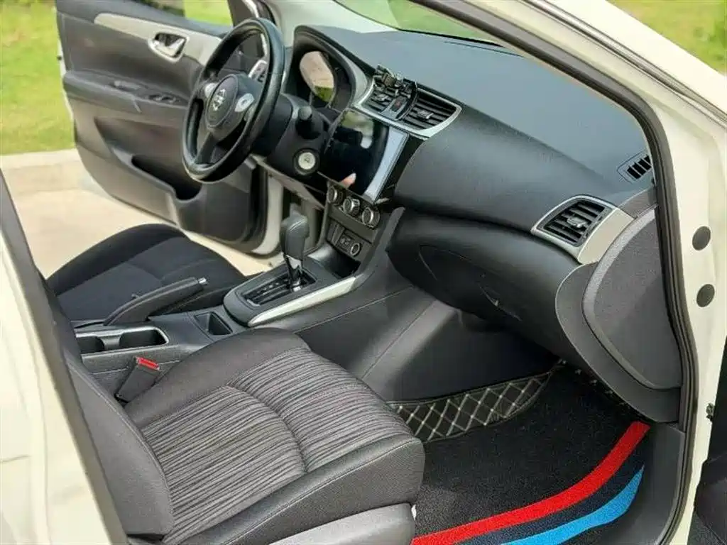 Sylphy Classic 1.6 XE CVT Comfort