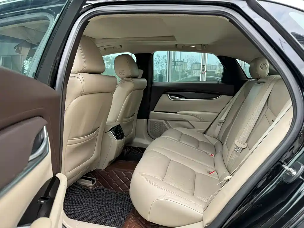Cadillac XTS 28 T Comfort