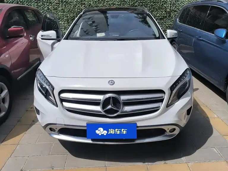 Mercedes-Benz GLA GLA 200 Fashion