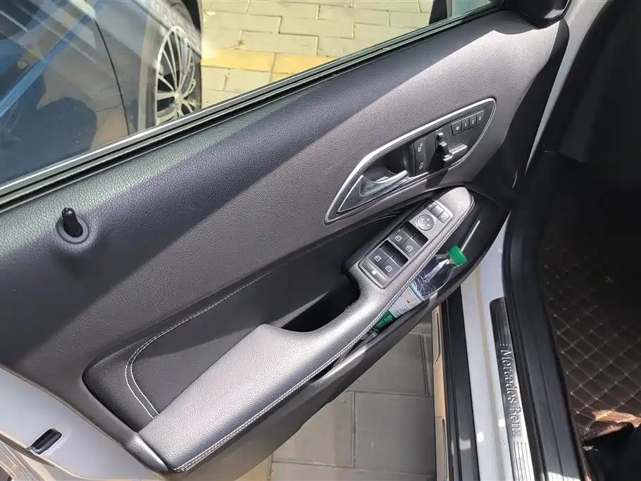 Mercedes-Benz GLA GLA 200 Fashion