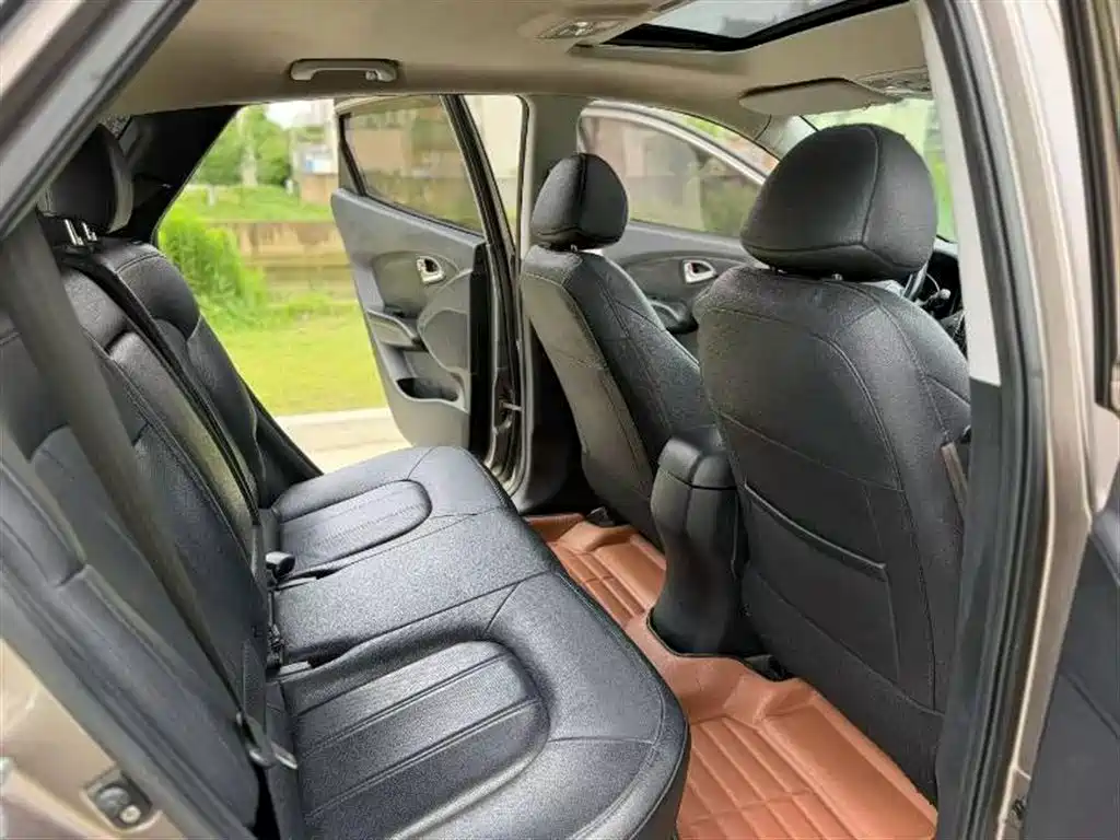 Hyundai ix35 2.0 L Auto 2 WD Intelligent GLS CN-IV