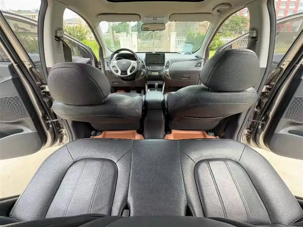 Hyundai ix35 2.0 L Auto 2 WD Intelligent GLS CN-IV