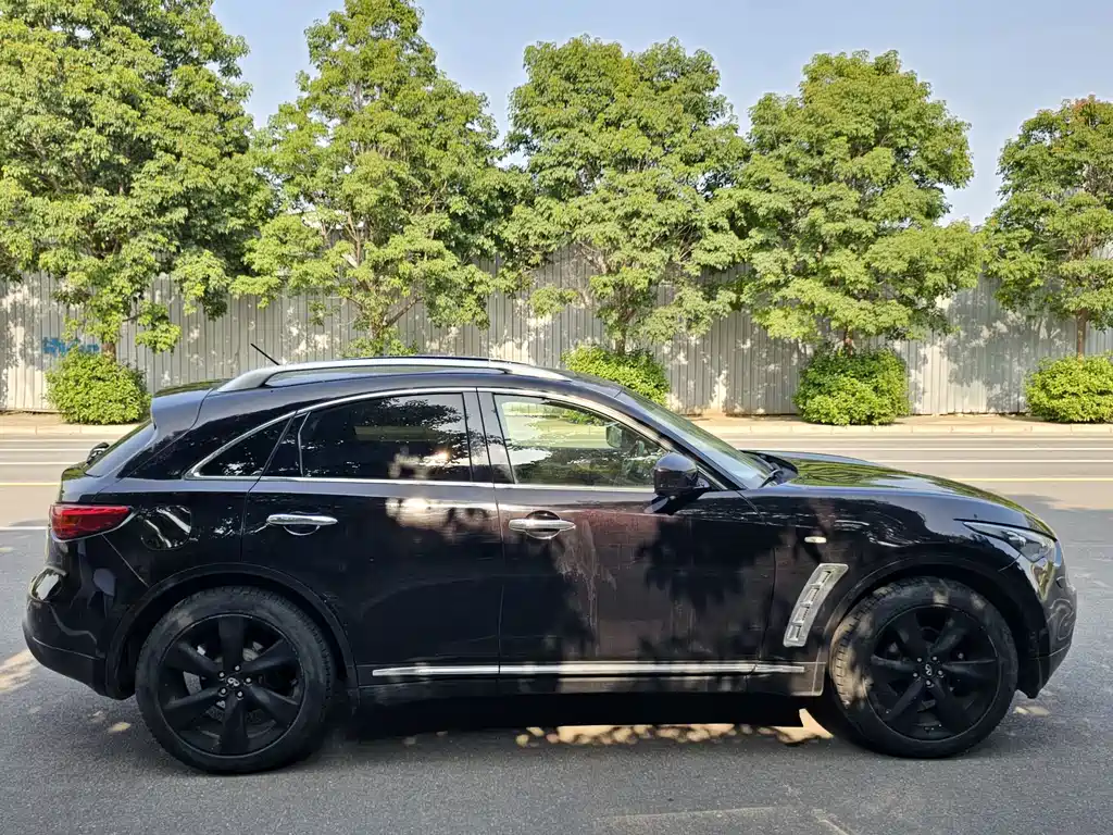 Infiniti FX FX35 Transcend