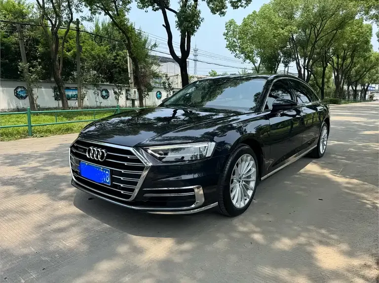 Audi A8 Facelift Plus A8 L 50 TFSI quattro Comfort