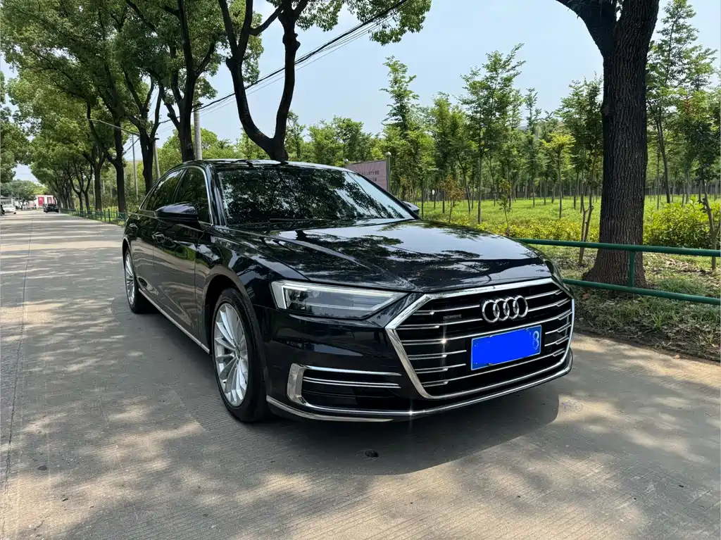 Audi A8 Facelift Plus A8 L 50 TFSI quattro Comfort